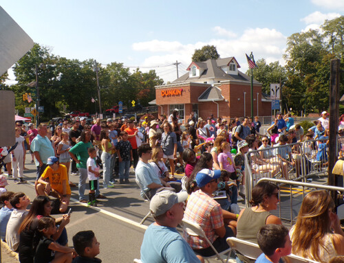 Fanny Wood Day Attracts Thousands to Downtown with Food, Live Bands, Wrestle Pro, Petting Zoo, Contests